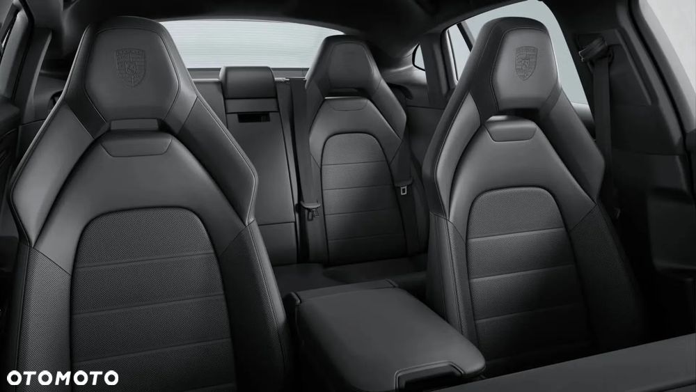 Porsche Panamera 4 E-Hybrid PHEV - 6