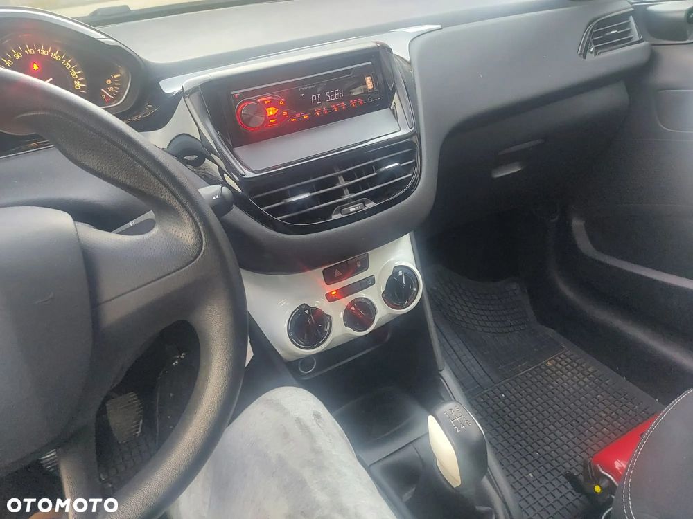 Peugeot 208 PureTech 68 Like - 13