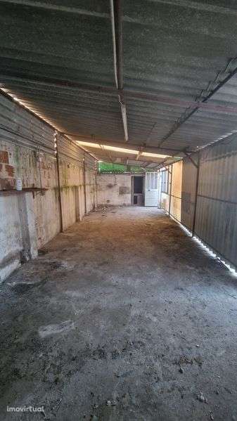 Espaço Multiusos / Oficina / Armazém / Outros 250m² logradouro privado - Grande imagem: 2/6