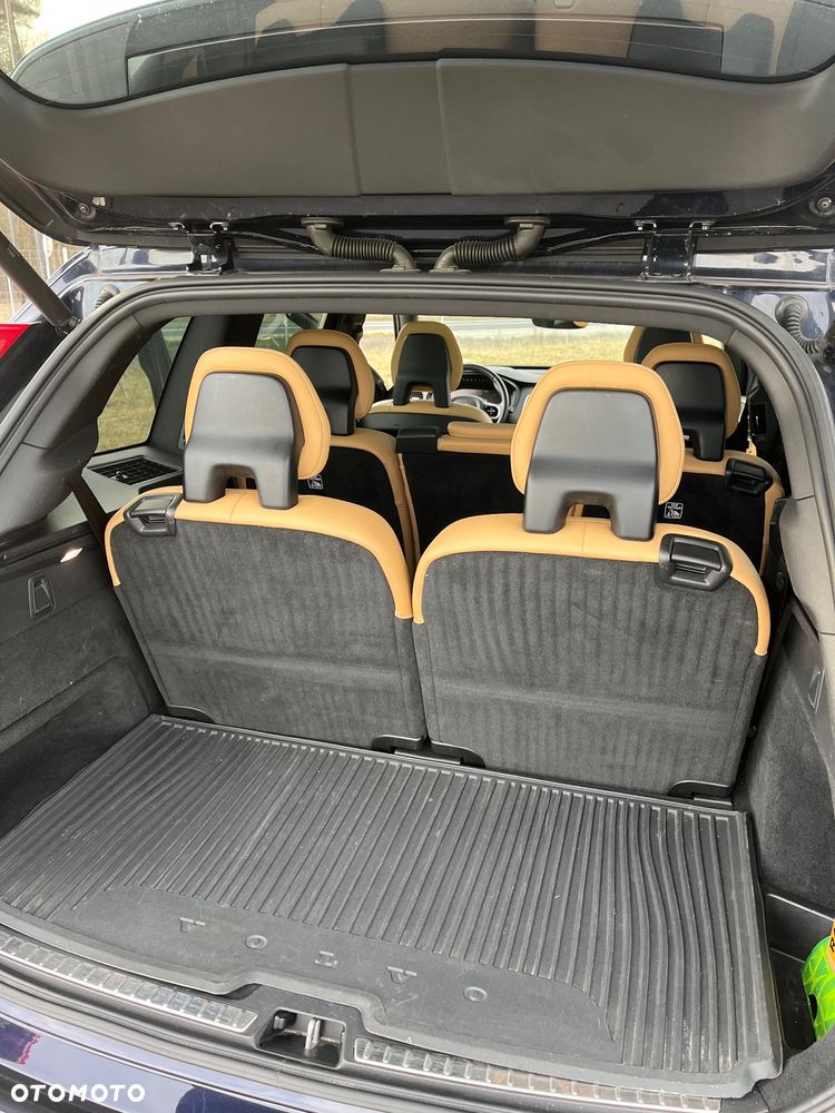 Volvo XC 90 T6 AWD Momentum 7os - 24