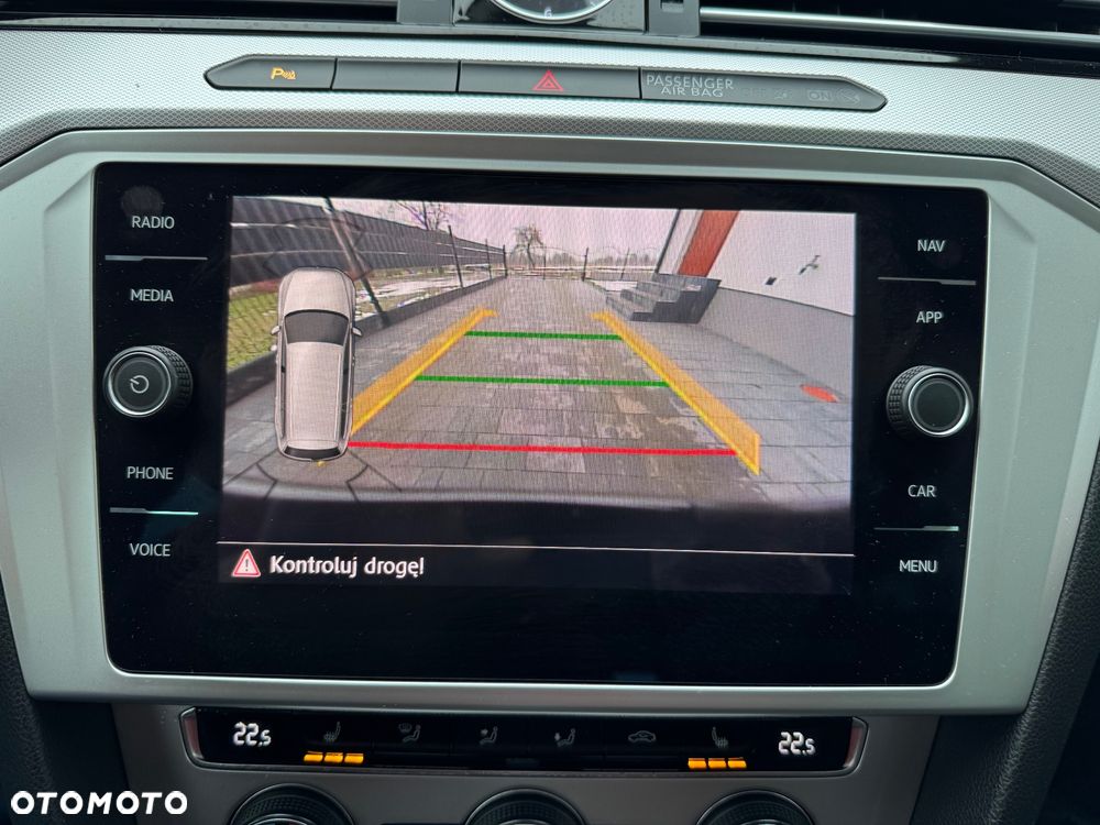 Volkswagen Passat Variant 2.0 TDI SCR DSG 4Motion Elegance - 32