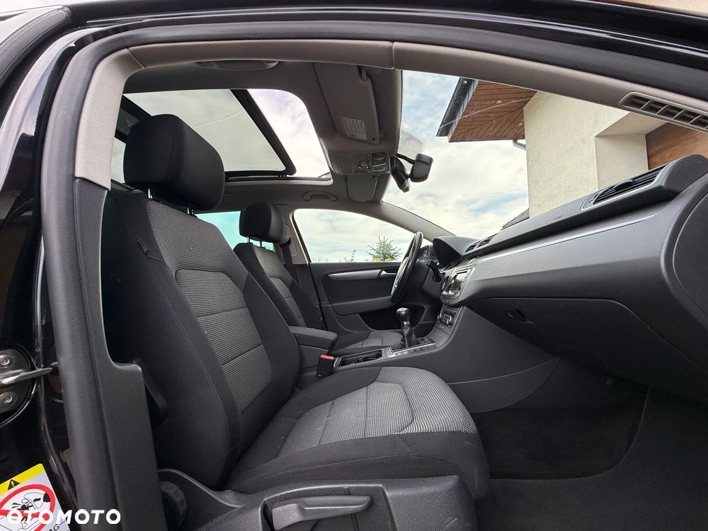 Volkswagen Passat - 7