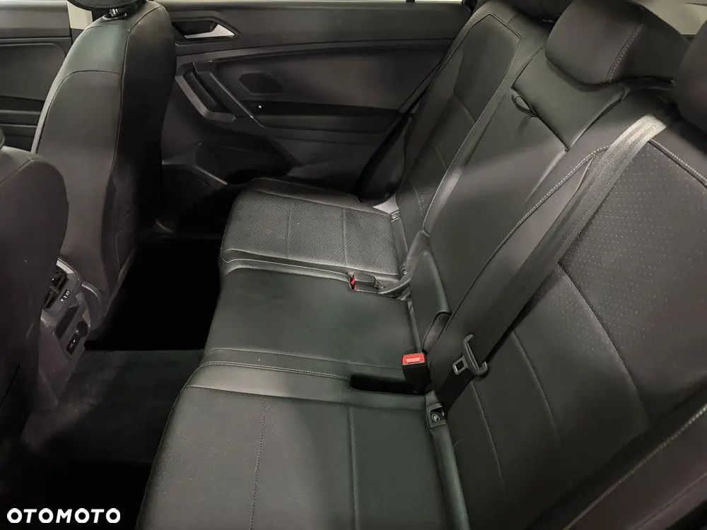 Volkswagen Tiguan 2.0 TSI 4Mot Elegance DSG - 31