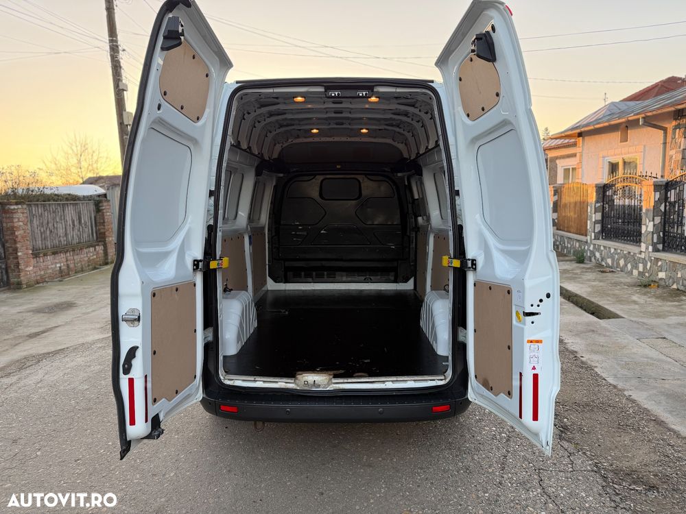 Ford Transit Custom - 8
