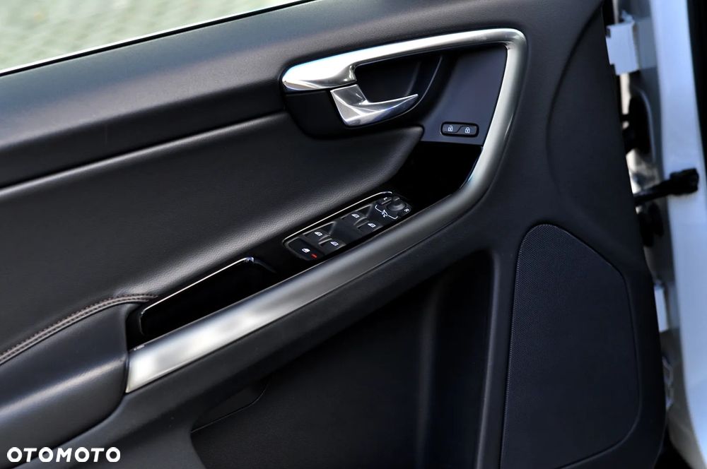 Volvo XC 60 D4 Summum - 18