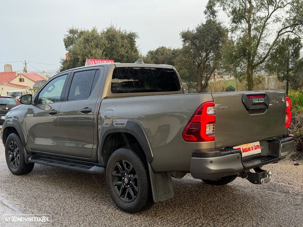 Toyota Hilux 2.8 D-4D 4WD Invincible TA - 5