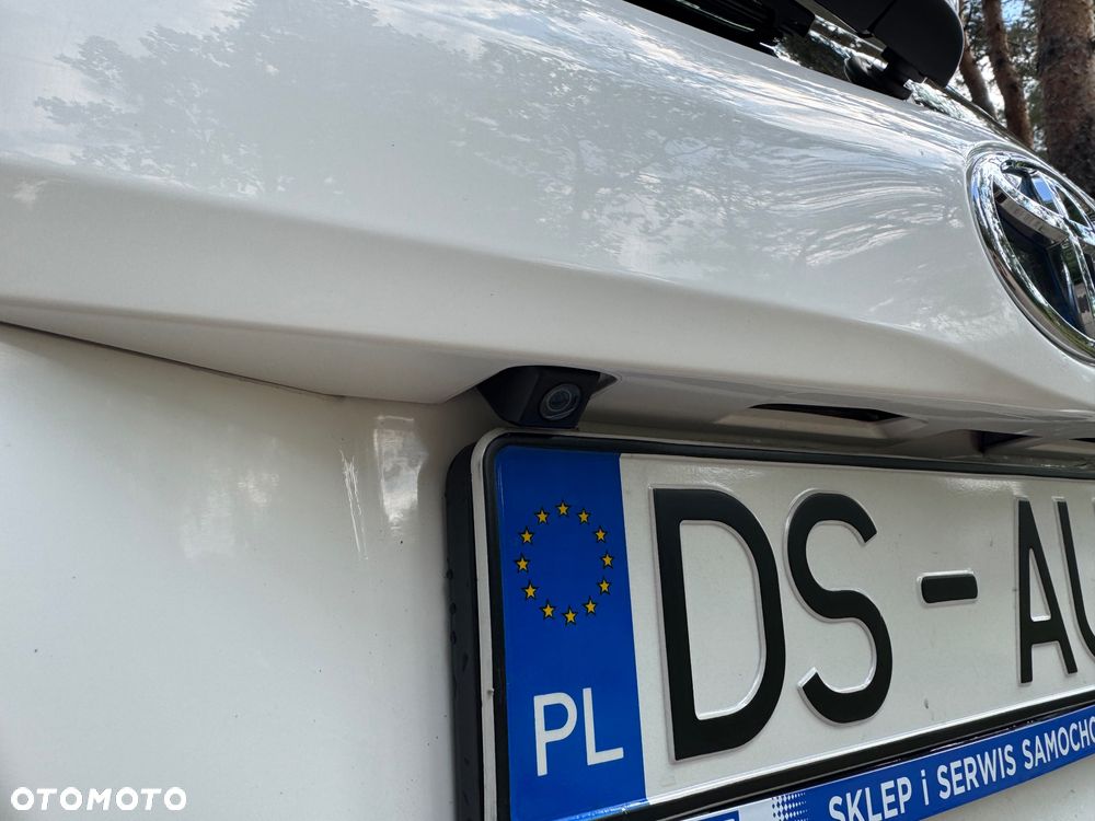Toyota Prius+ - 16