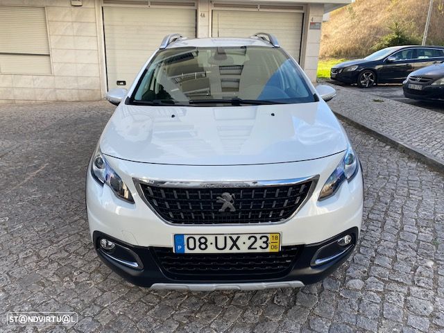 Peugeot 2008 1.2 PureTech Allure - 2