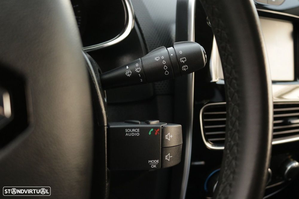 Renault Clio Sport Tourer 1.5 dCi Limited - 29