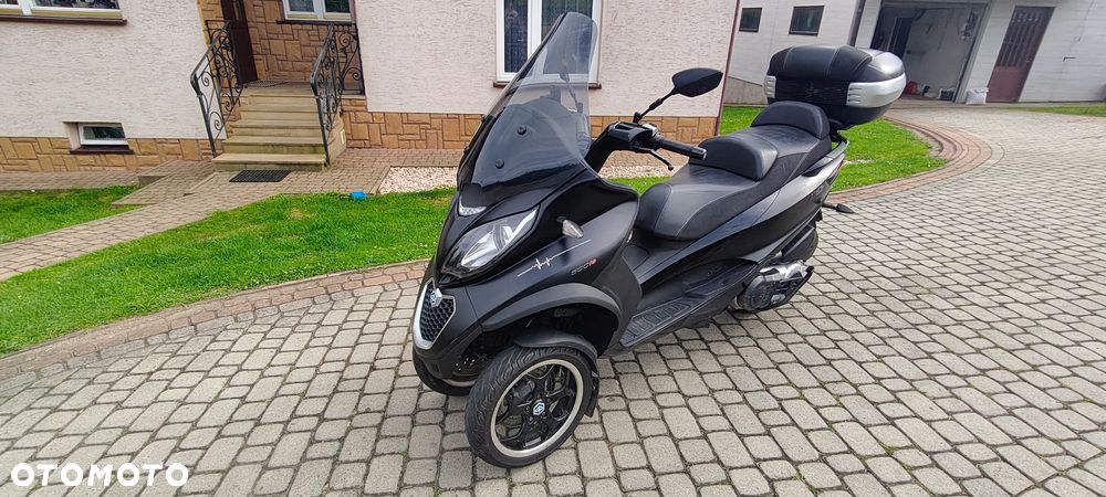 Piaggio MP-3 - 1