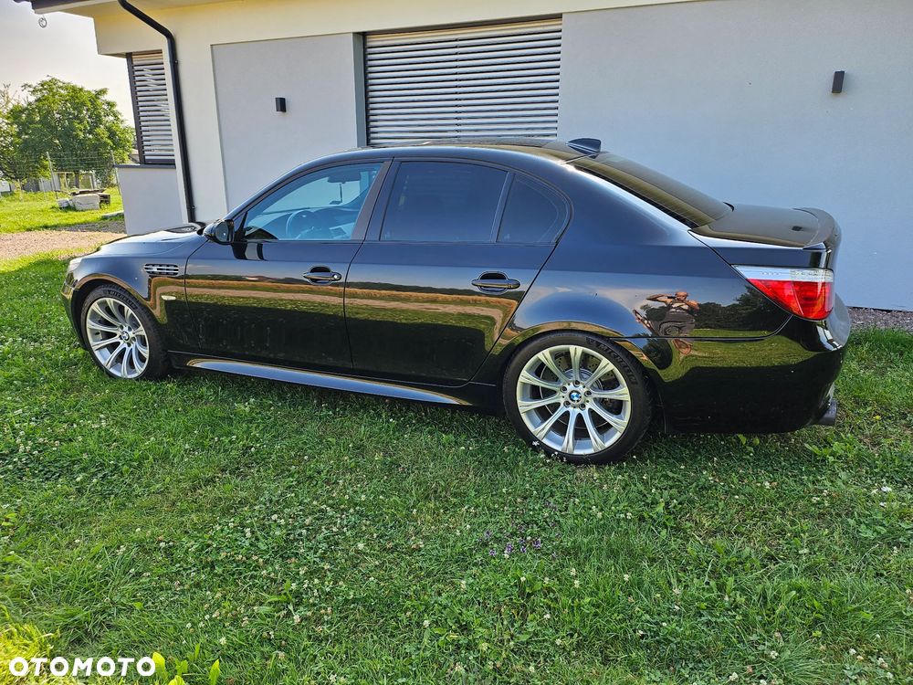 BMW M5 - 8