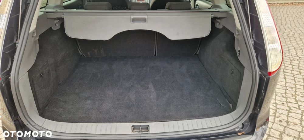 Ford Focus - 31