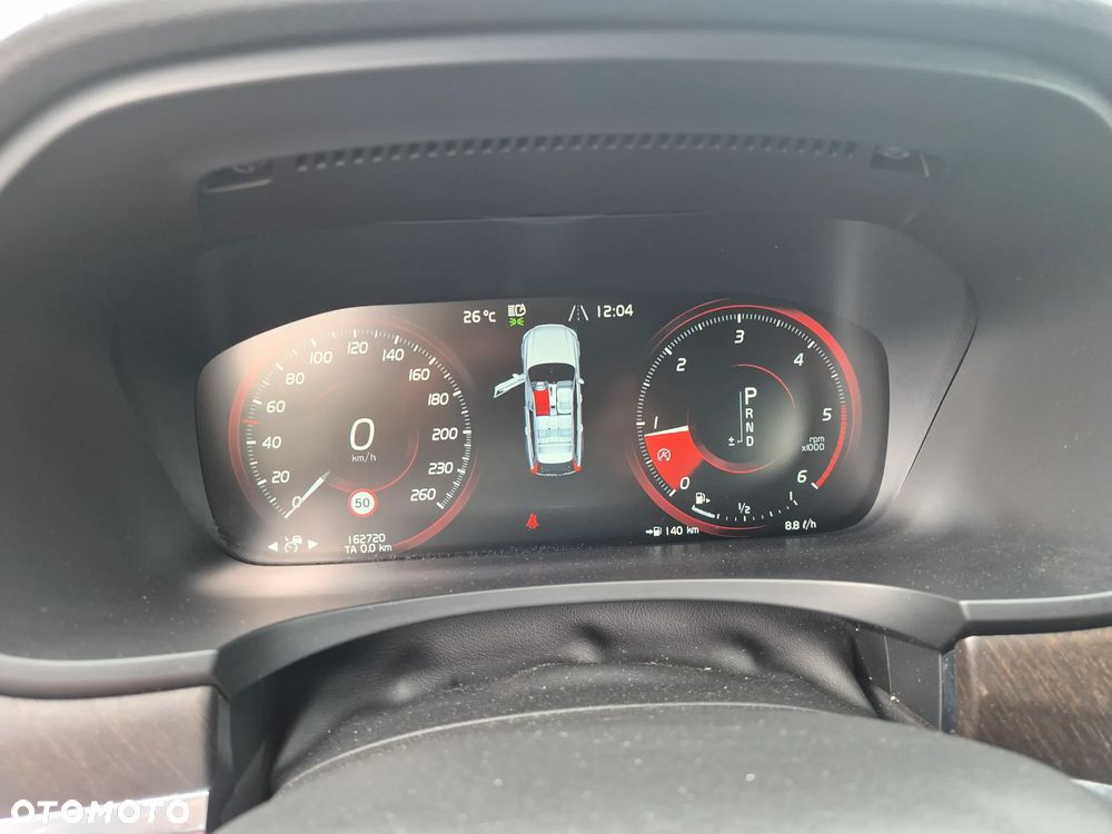 Volvo V90 D5 SCR AWD Momentum Pro - 9