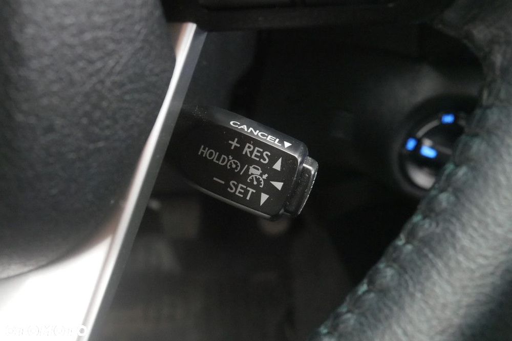Toyota Hilux 2.8 D-4D Double Cab SR5 4x4 - 30