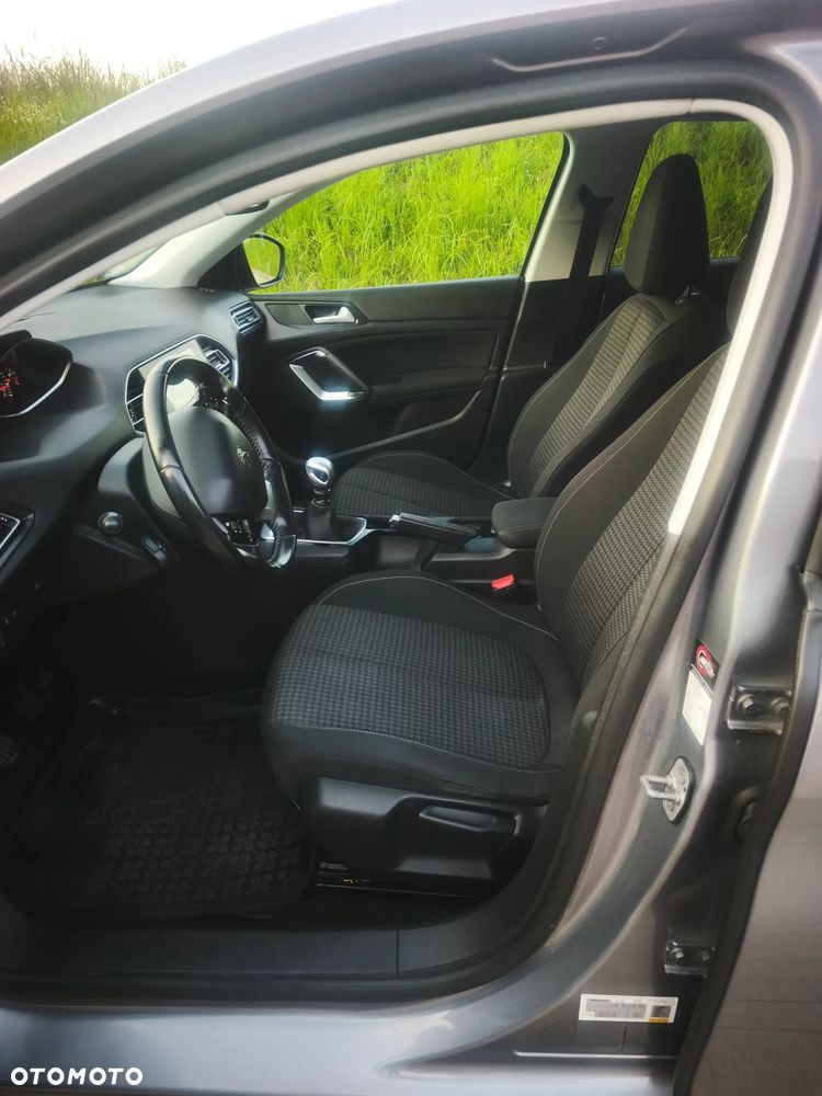 Peugeot 308 1.2 PureTech Style S&S - 8