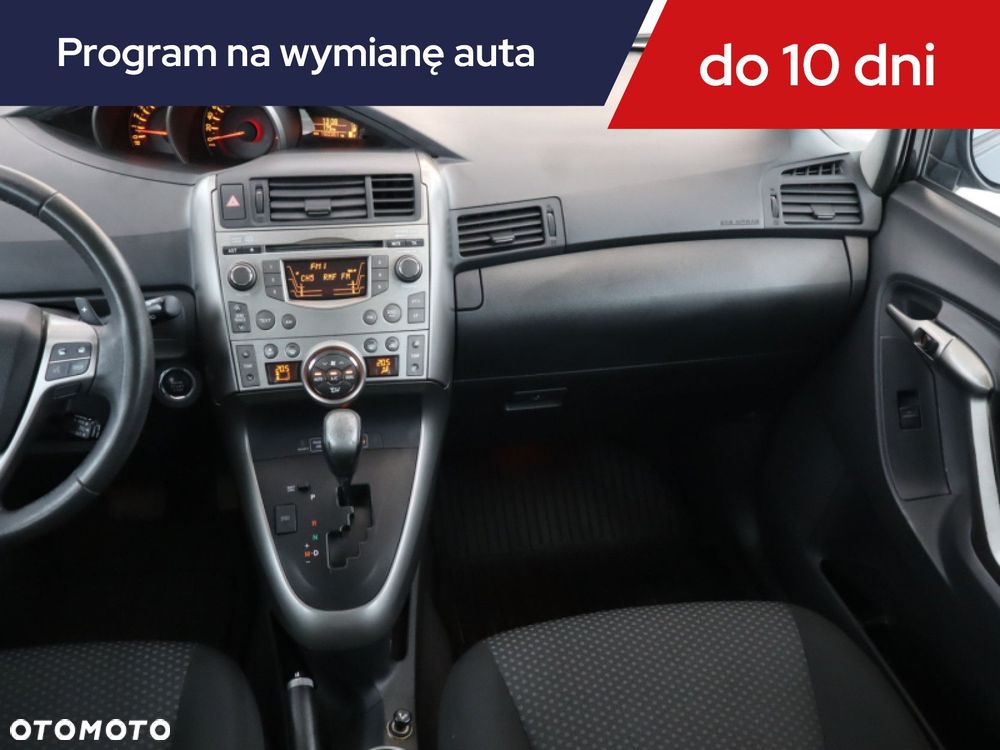 Toyota Verso - 10