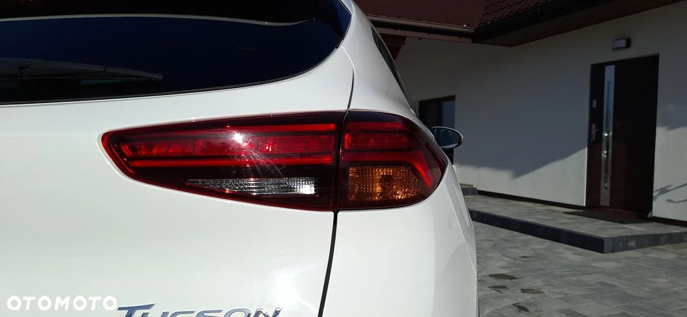 Hyundai Tucson 1.6 CRDi 48V-Hybrid 2WD DCT Select - 17