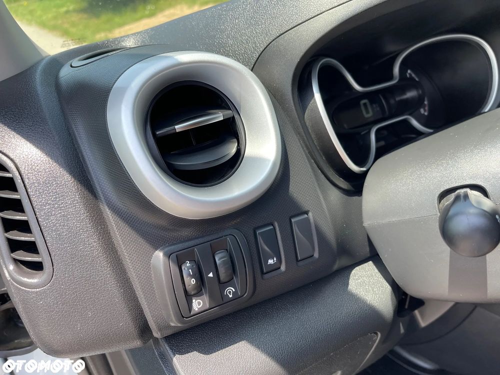 Renault Trafic - 28