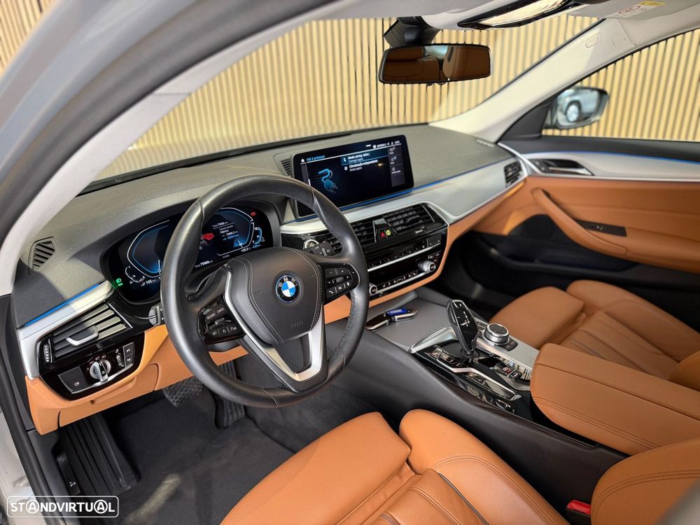 BMW 520 e Aut. Luxury Line - 6
