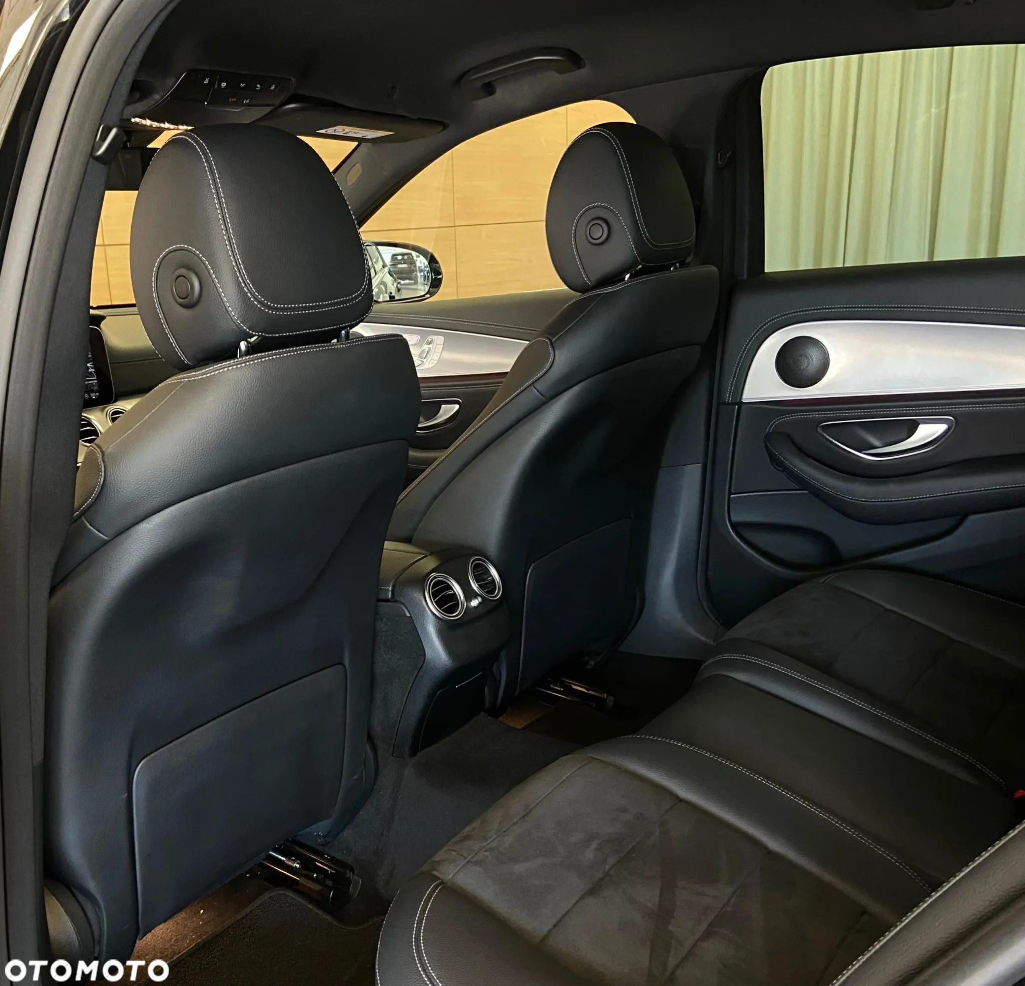 Mercedes-Benz Klasa E 220 d 4-Matic 9G-TRONIC - 18