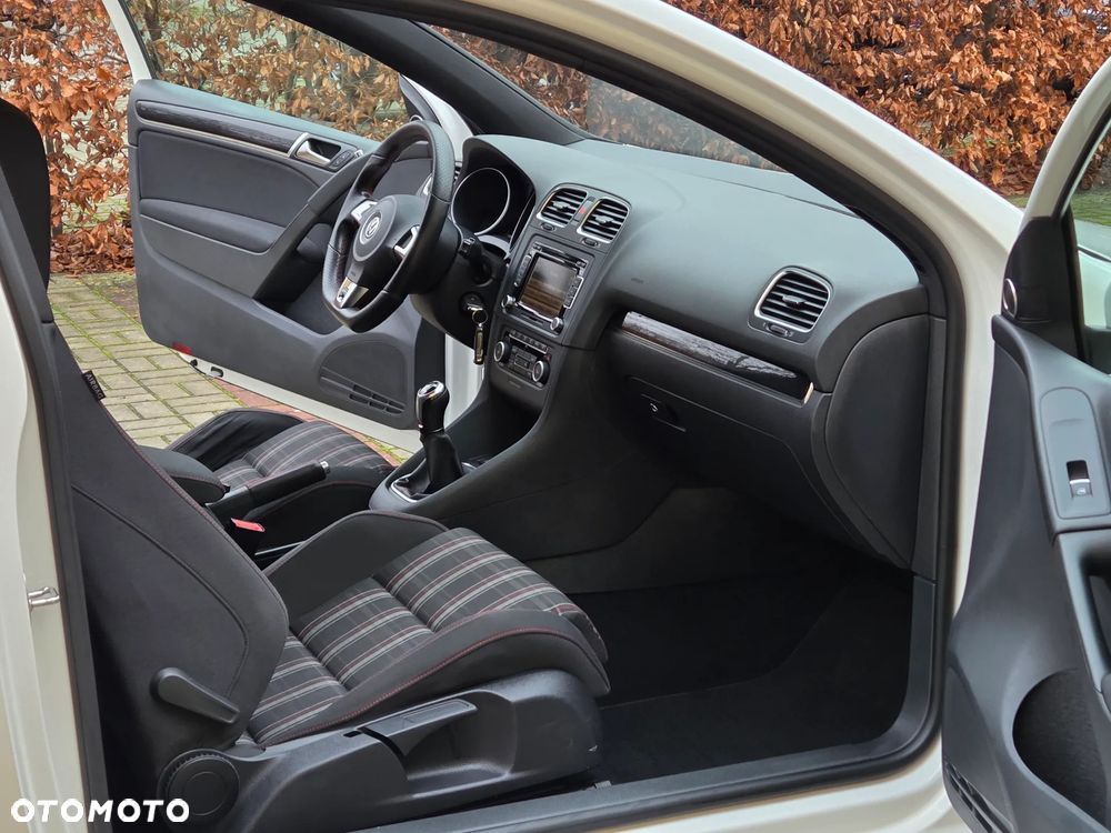 Volkswagen Golf 2.0 GTI - 19