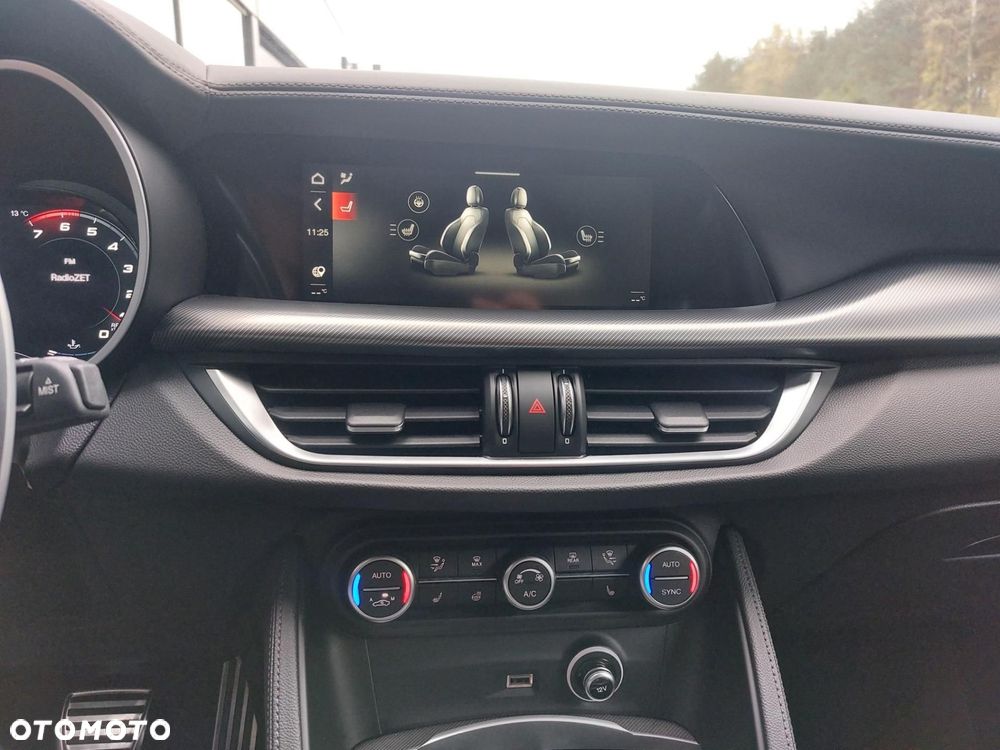 Alfa Romeo Stelvio 2.0 Turbo Veloce Q4 - 24