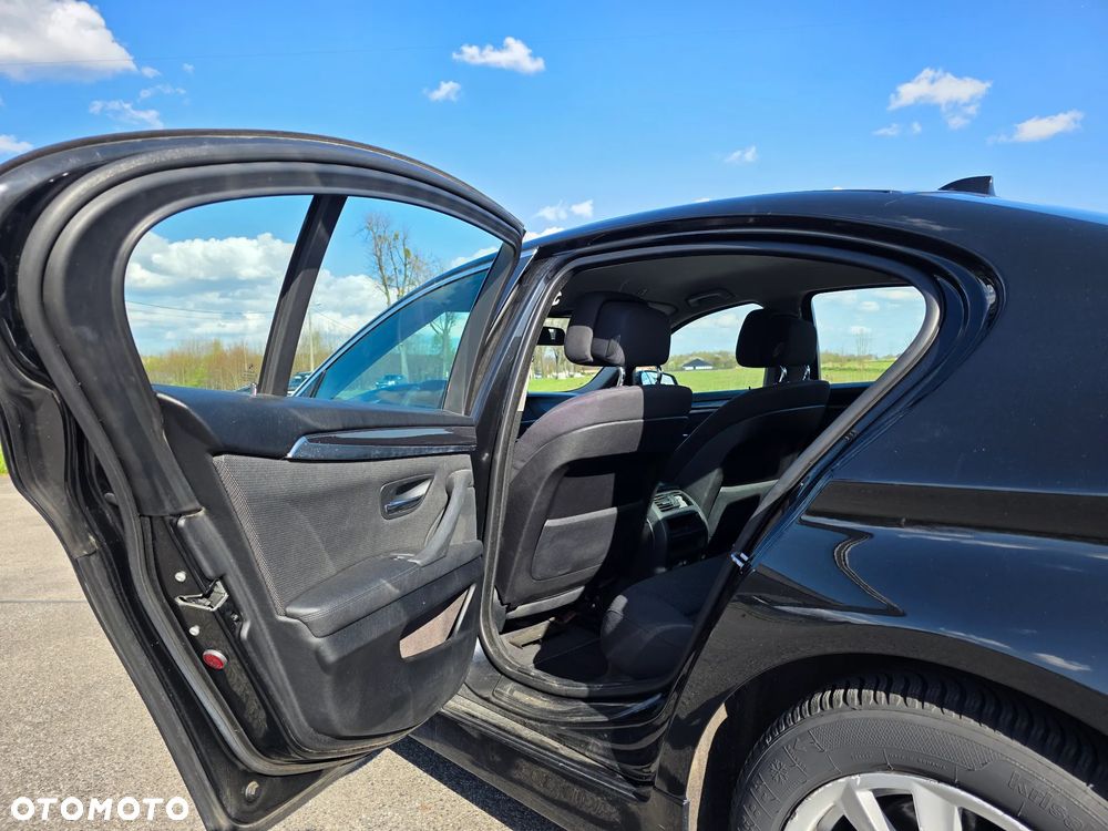 BMW Seria 5 520d - 13