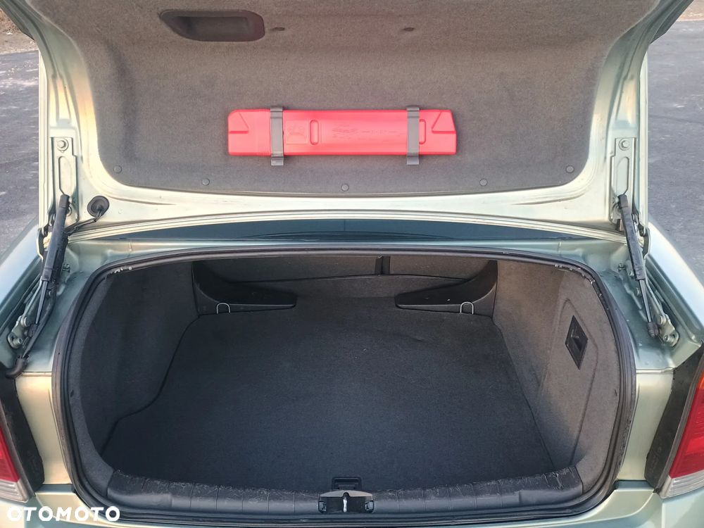 Opel Vectra 1.8 Elegance - 26