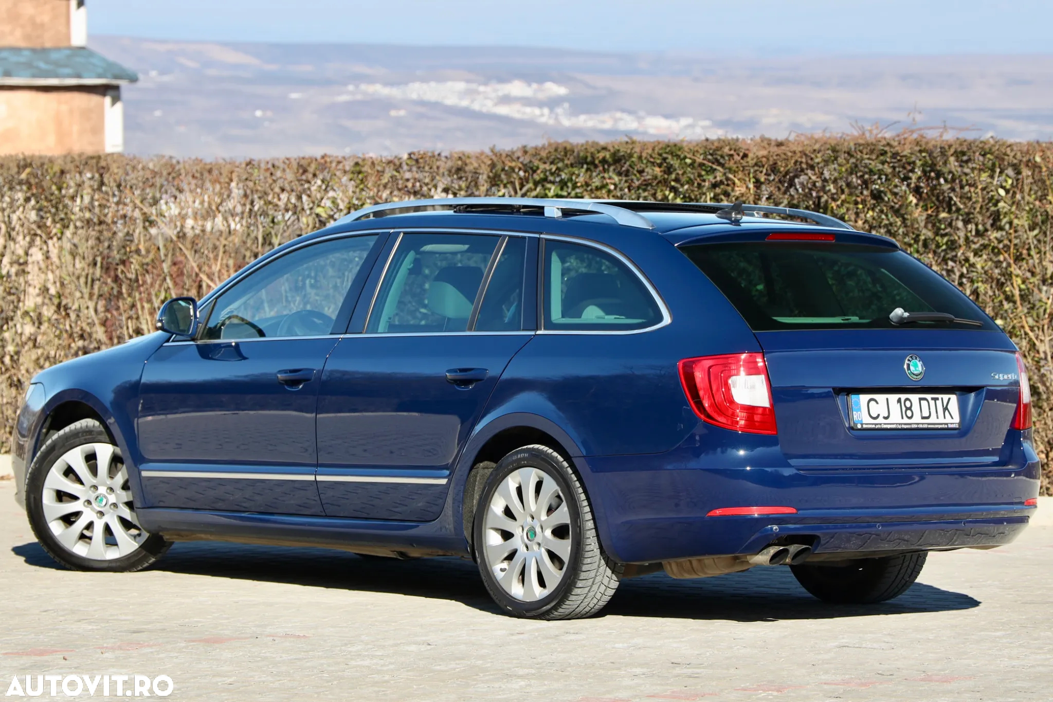 Skoda Superb 2.0 TDI Elegance DSG - 12