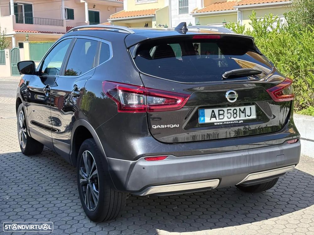 Nissan Qashqai 1.5 dCi N-Connecta J18 - 26