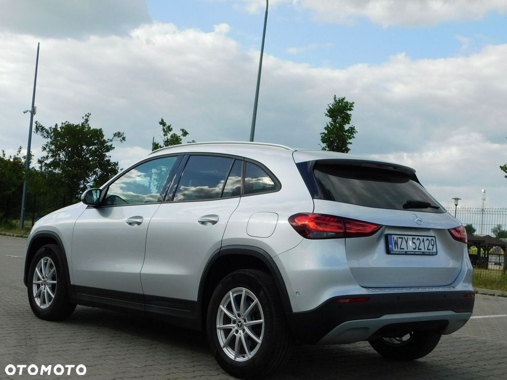 Mercedes-Benz GLA - 6