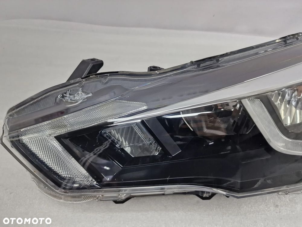 NISSAN MICRA K16 16- LEWA ZWYKŁA LAMPA PRZEDNIA PRZÓD LED , NR KOITO 100-18730 / 100-18728 , NR AUKCJI LA197 - 5
