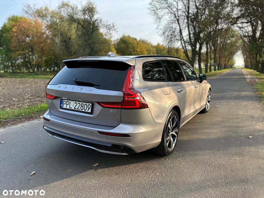 Volvo V60 B4 B Ultra Dark - 9