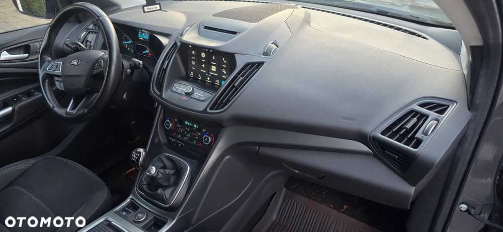 Ford Kuga 1.5 EcoBoost 2x4 Business Edition - 19