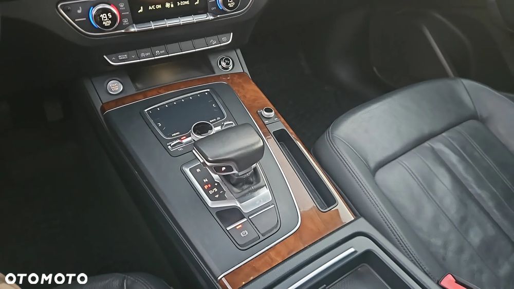 Audi Q5 2.0 TFSI Quattro Sport S tronic - 19