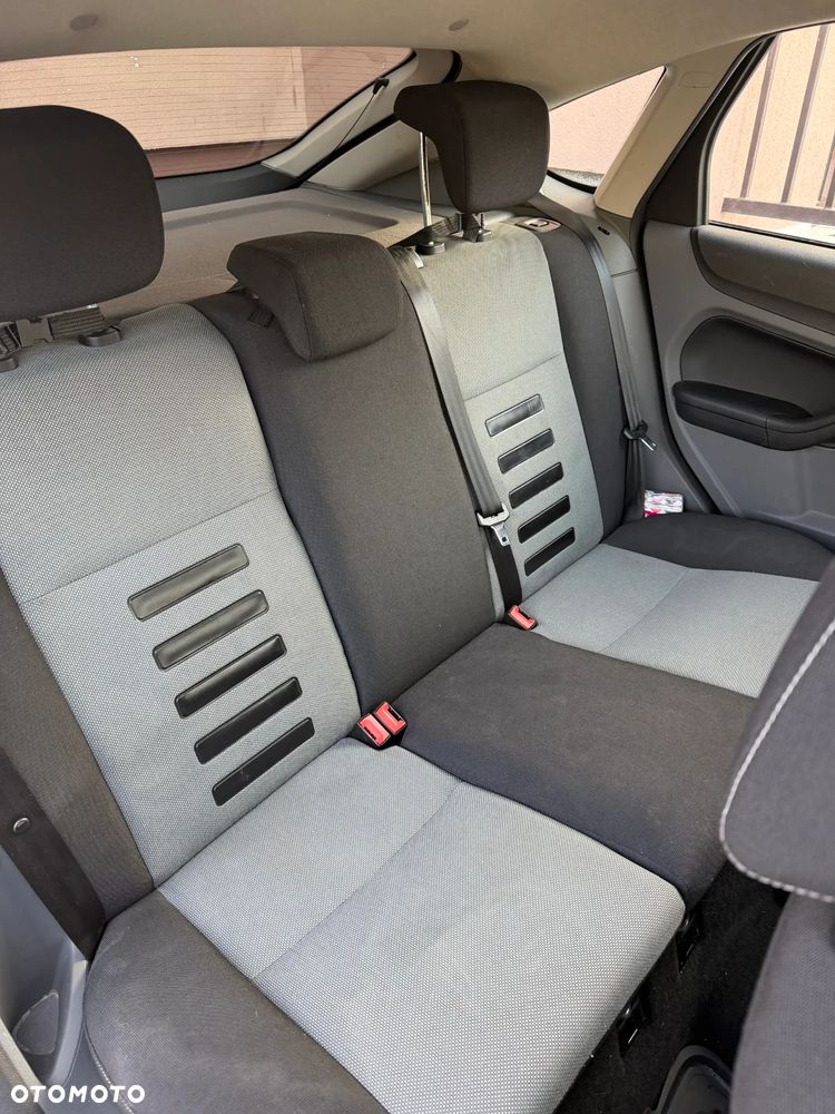 Ford Focus 1.6 TDCi Trend - 8