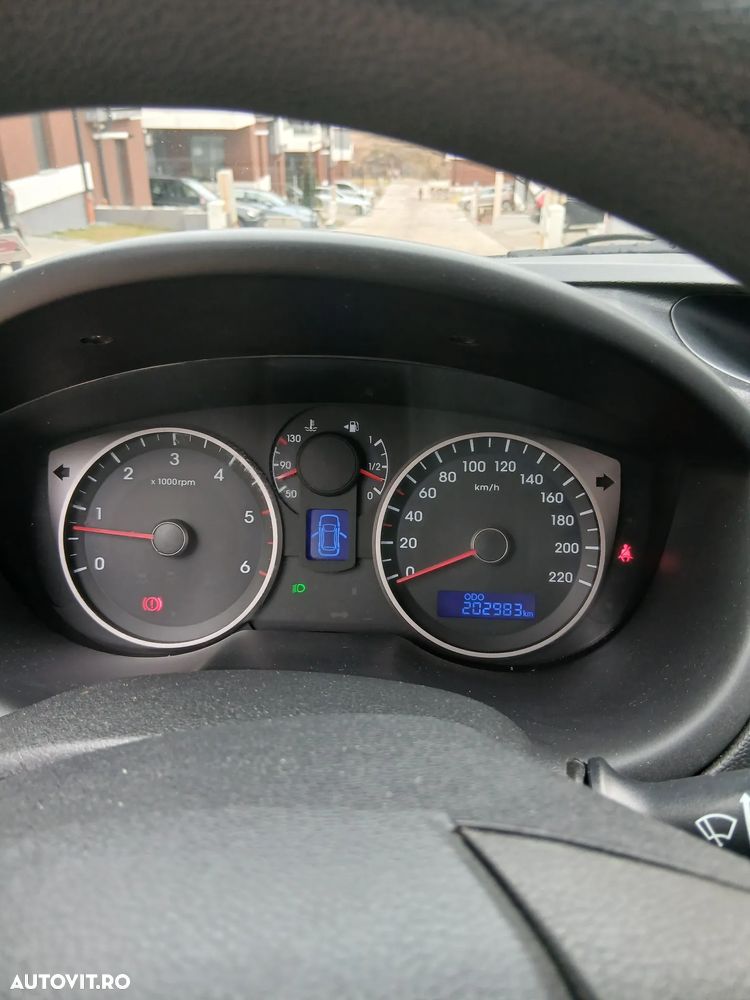 Hyundai i20 1.1 CRDi M/T Confort - 8