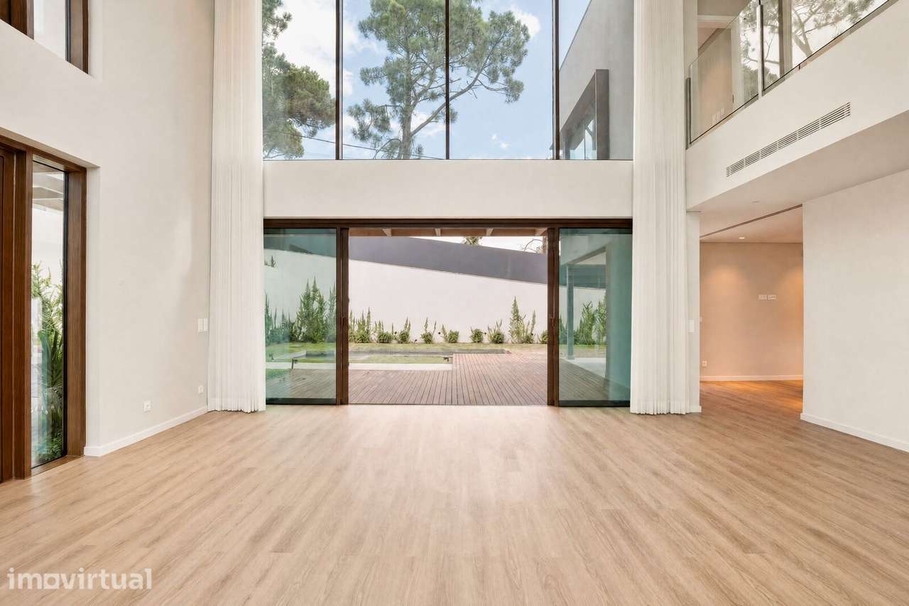 Moradia Isolada T4 com piscina, São João do Estoril, Cascais - Grande imagem: 2/37