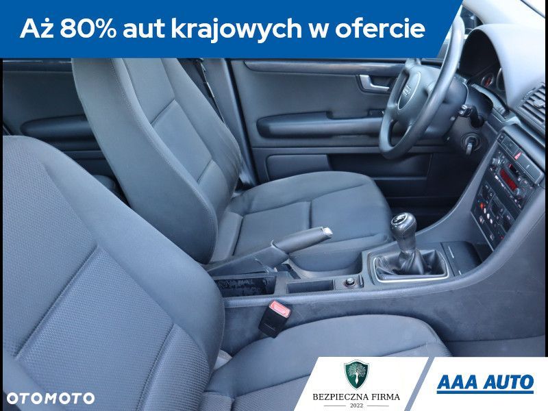 Audi A4 Limousine - 10