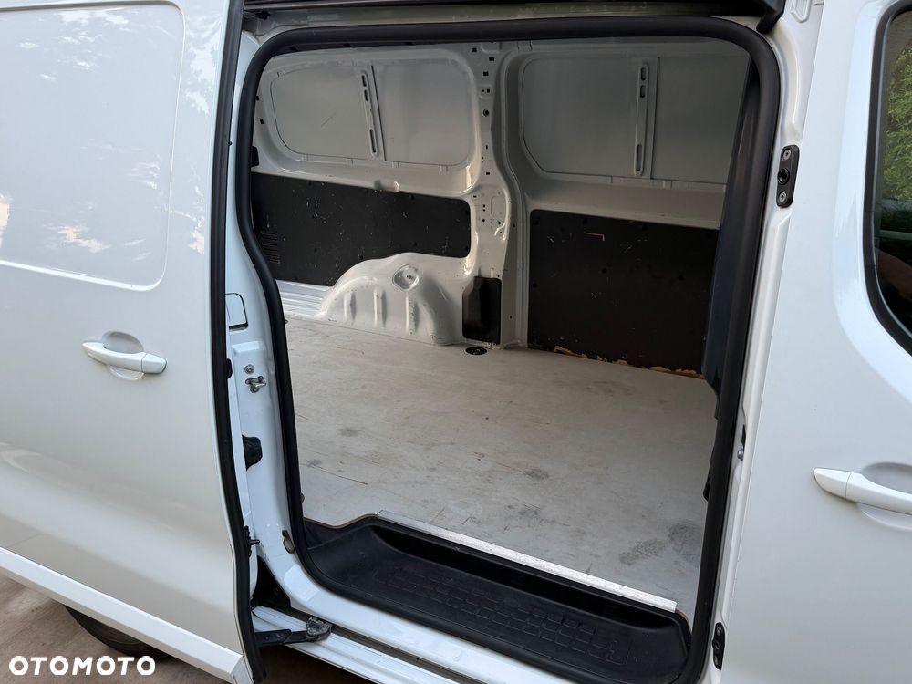 Opel Vivaro - 8