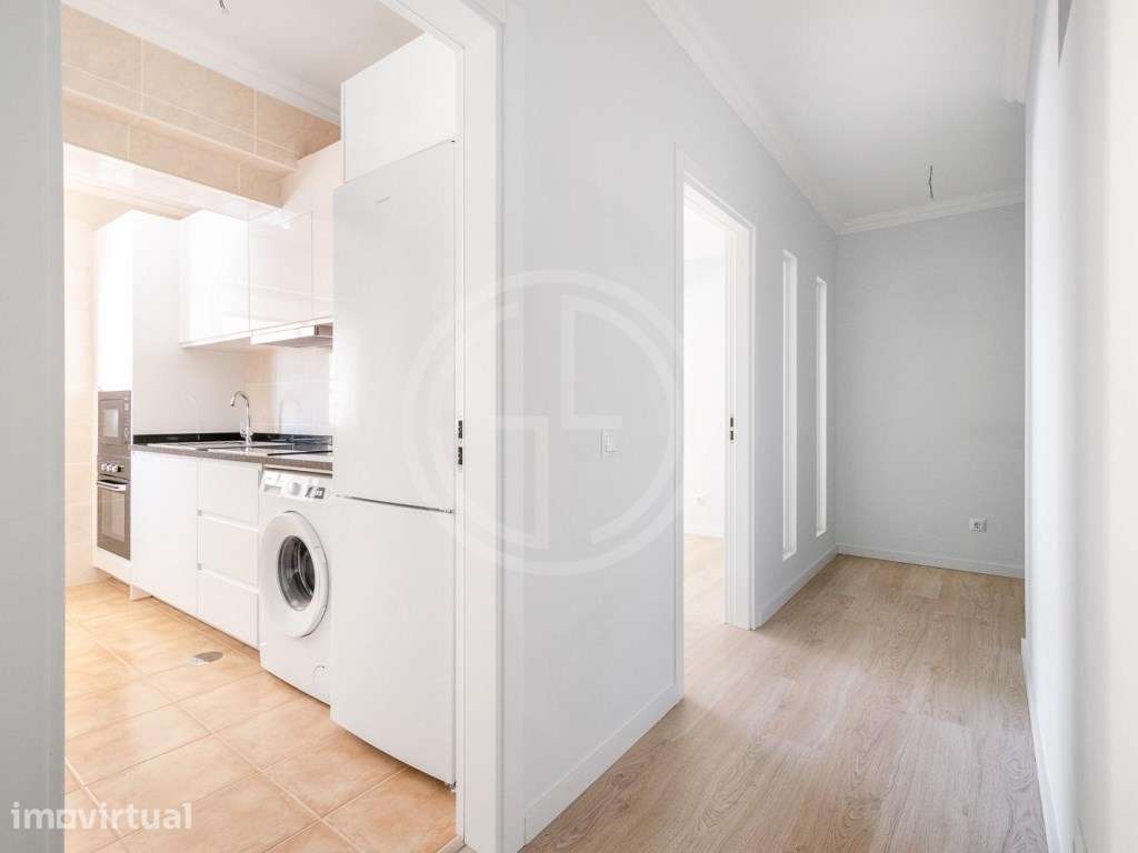 Apartamento T1 renovado em Faro - Grande imagem: 3/17
