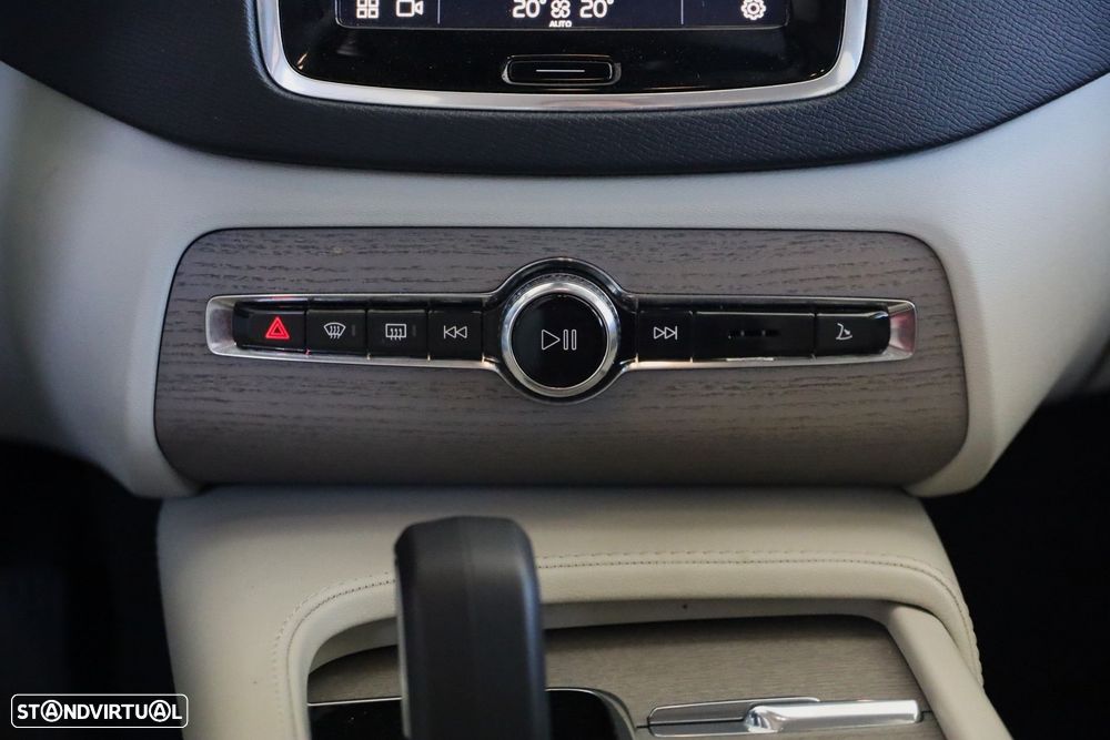 Volvo XC 90 2.0 T8 PHEV Core AWD - 26