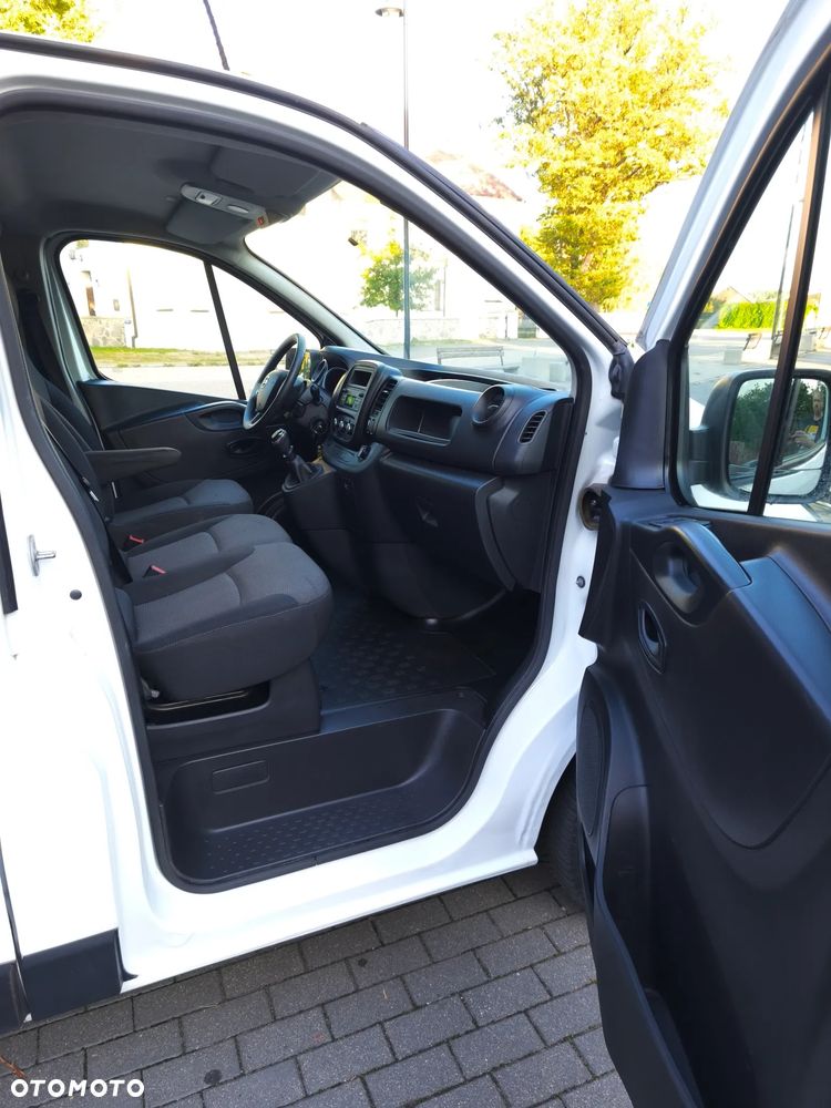 Renault Trafic - 21