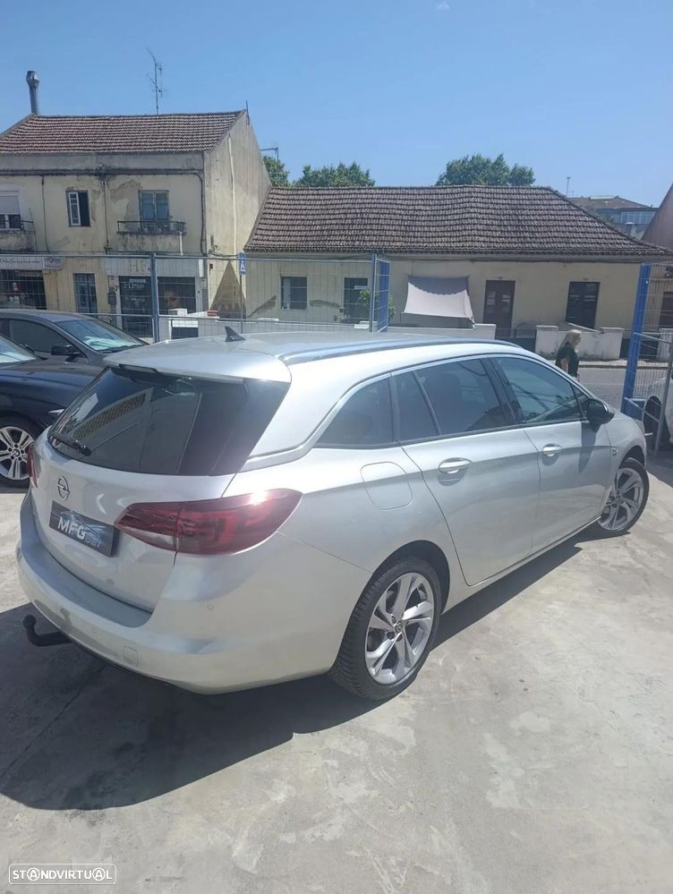 Opel Astra Sports Tourer - 5