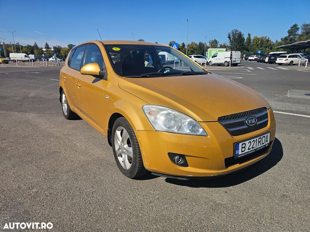 Kia Ceed - 1