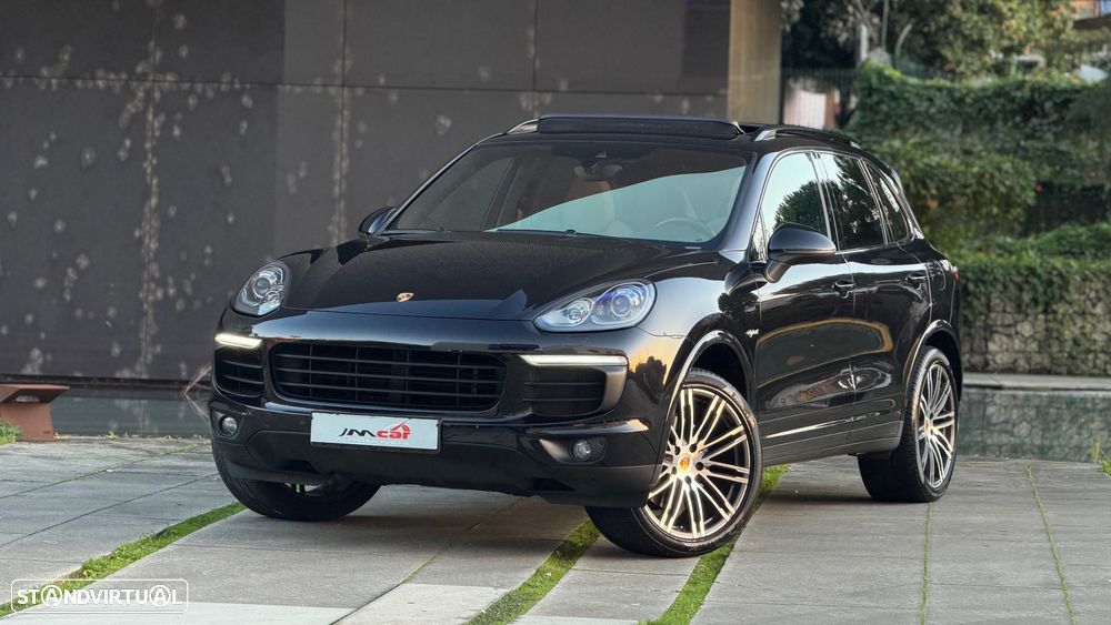 Porsche Cayenne S Hybrid Tiptronic S - 37