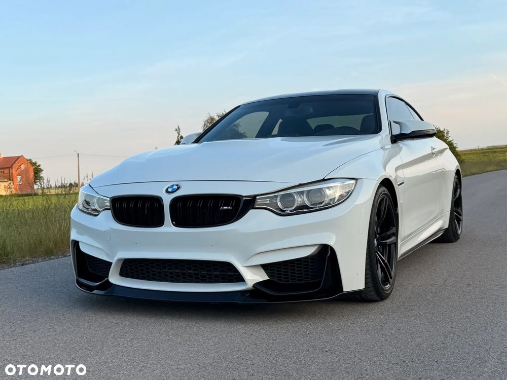 BMW M4 - 4