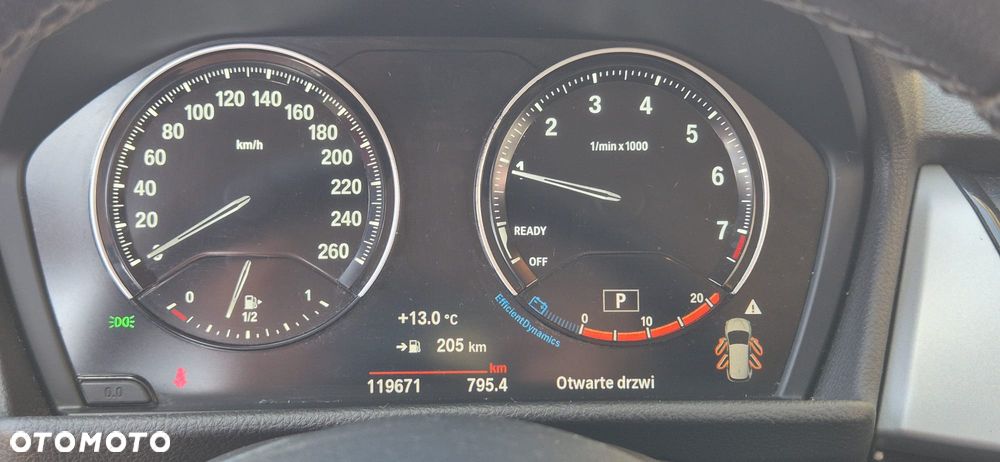 BMW Seria 2 218i - 9