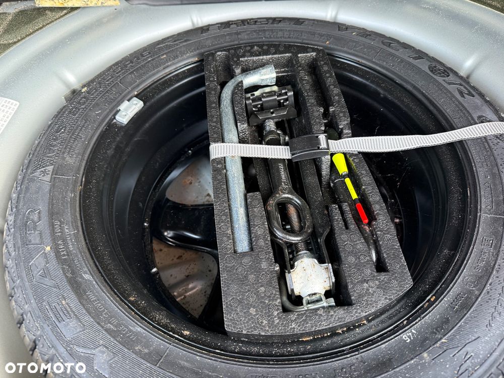 Volkswagen Golf 1.6 Comfortline - 17