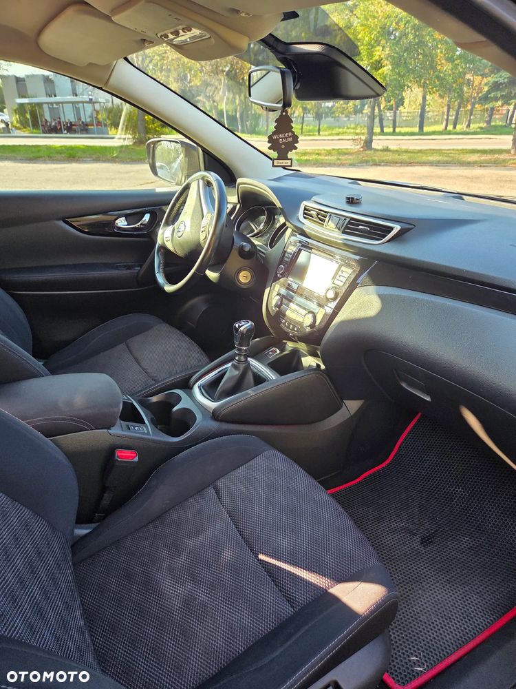 Nissan Qashqai 1.5 dCi DPF acenta - 17